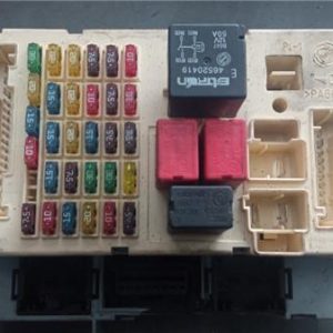 Caja Fusibles/Rele Alfa Romeo 147 (190)(2000->) 1.9 JTD Distinctive [1,9 Ltr. - 85 kW JTD CAT] - 245781