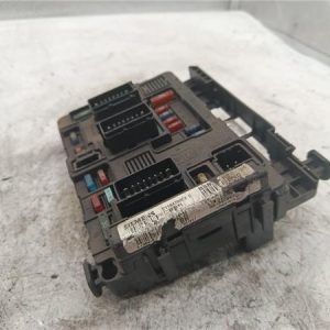 Caja Fusibles/Rele Citroen C5 Berlina (2001->) 2.0 HDi SX [2,0 Ltr. - 79 kW HDi CAT (RHZ / DW10ATED)] - 548552