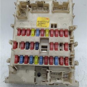 Caja Fusibles/Rele Nissan Primera Berlina (P12)(12.2001->) 1.9 Line Up [1,9 Ltr. - 88 kW 16V Turbodiesel CAT] - 321909