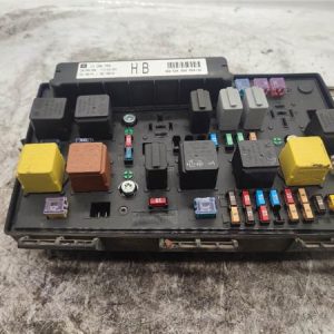 Caja Fusibles/Rele Opel Astra H GTC (2004->) 1.9 CDTI - 462301