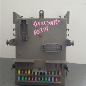 Caja Fusibles/Rele Renault Vel Satis (BJ0)(2002->) 2.0 Expression [2,0 Ltr. - 120 kW 16V Turbo] - 260157