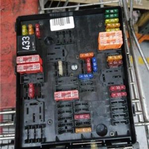 Caja Fusibles/Rele Volkswagen   - 154719