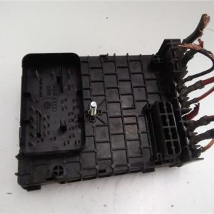 Caja Fusibles/Rele Volkswagen Passat Berlina (3C2)(2005->) 2.0 TDI 16V - 45319