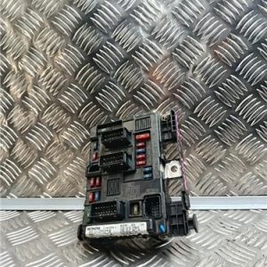 Caja Reles Citroen C5 Berlina (2001->) 2.0 HDi SX [2,0 Ltr. - 79 kW HDi CAT (RHZ / DW10ATED)] - 553265