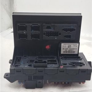 Caja Reles Mercedes-Benz Clase E (BM 211) Berlina (01.2002->) 5.0 E 500 4Matic (211.083) [5,0 Ltr. - 225 kW V8 24V CAT] - 500095