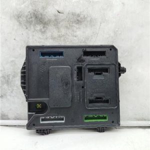 Caja Reles Renault Scenic III (JZ)(2009->) 1.2 Authentique [1,2 Ltr. - 85 kW 16V TCE] - 474483
