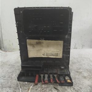 Caja Reles Volkswagen Tiguan (5N1)(11.2007->) 2.0 Country 4Motion [2,0 Ltr. - 103 kW TDI] - 472941