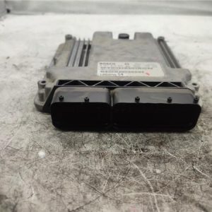 Centralita Mitsubishi Grandis (NA0W)(2004->) 2.0 DI-D Inform [2,0 Ltr. - 100 kW DI-D CAT] - 471677