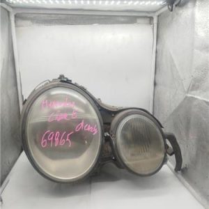 FARO XENON DERECHO Mercedes-Benz Clase E (BM 210) Berlina (05.1995->) E 220 CDI (210.006) - 551454