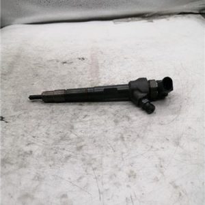 Inyector Volkswagen Golf VII Variant (BA5)(04.2013->) 1.6 Advance BlueMotion Tech. [1,6 Ltr. - 81 kW 16V TDI DPF] - 502400