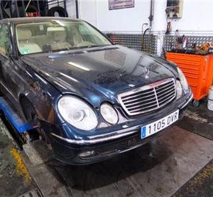 Palier Delantero Derecho Mercedes-Benz Clase E (BM 211) Berlina (01.2002->) 3.0 E 280 (211.054) [3,0 Ltr. - 170 kW V6 CAT] - 526770