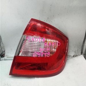 Piloto Trasero Derecho Skoda Rapid Spaceback (NH)(09.2013->) 1.4 Active [1,4 Ltr. - 66 kW TDI DPF] - 541643