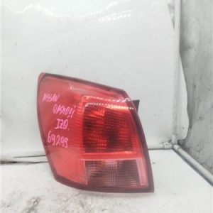 Piloto Trasero Izquierdo Nissan Qashqai (J10)(01.2007->) 2.0 dCi A las 4 ruedas - 530134