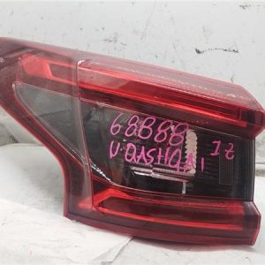 Piloto Trasero Izquierdo Nissan Qashqai (J11E)(2013->) 1.3 Acenta [1,3 Ltr. - 103 kW 16V CAT] - 519969
