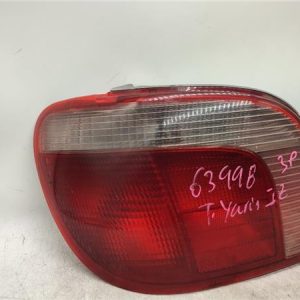Piloto Trasero Izquierdo Toyota Yaris (NCP1/NLP1/SCP1)(1999->) 1.3 Linea Luna [1,3 Ltr. - 63 kW 16V CAT] - 394437