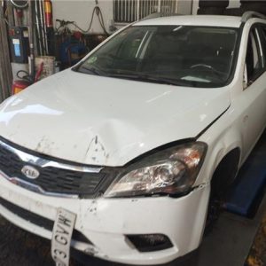 Volante Kia Ceed Sportswagon (ED)(2007->) 1.6 Active [1,6 Ltr. - 85 kW CRDi CAT] - 534344