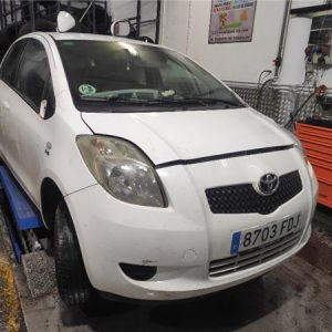 Volante Toyota Yaris (KSP9/SCP9/NLP9)(08.2005->) 1.4 D-4D - 494360