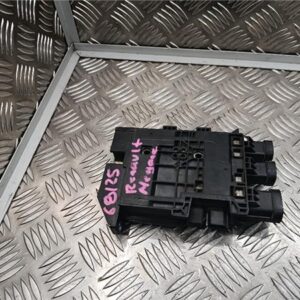 Caja Reles Renault MEGANE III Fastback (BZ0_) 1.5 dCi (BZ0D) - 560100