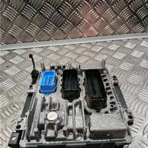 Centralita Opel Astra J Berlina 5p (12.2009->) 1.6 Selective [1,6 Ltr. - 81 kW CDTI DPF] - 557280