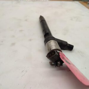 Inyector Opel Astra J Berlina 5p (12.2009->) 1.6 Selective [1,6 Ltr. - 81 kW CDTI DPF] - 555079