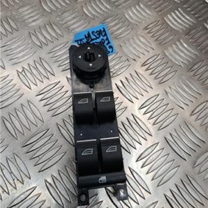 Botonera Puerta Delantera Izquierda Ford Fiesta (CNN)(2012->) 1.25 Trend [1,25 Ltr. - 60 kW 16V CAT] - 560933