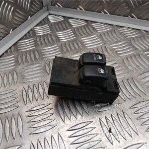 Botonera Puerta Delantera Izquierda Hyundai - 561314