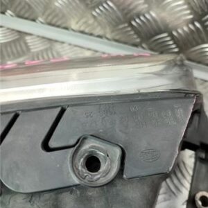 Faro Delantero Izquierdo Volkswagen Passat Berlina (3B3)(2000->) 1.9 TDI - 563769