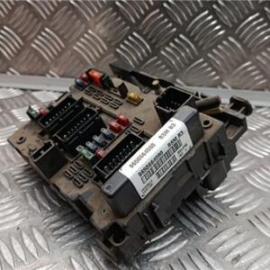 Caja Fusibles/Rele Peugeot 307 Break / SW (S1)(04.2002->06.2005) 2.0 HDi 135 - 570500