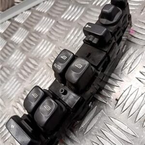 MANDO ELEVALUNAS DELANTERO IZQUIERDO Volvo V40 Familiar (1995->) 1.8 - 568686