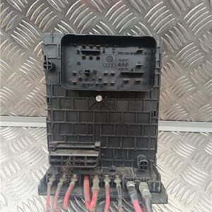Caja Reles Volkswagen Passat Variant (3C5)(2005->) 2.0 Advance [2,0 Ltr. - 81 kW TDI] - 584931