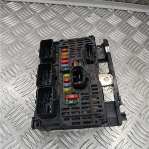 Caja Reles Citroen C5 Berlina (2004->) 2.0 SX (E) [2,0 Ltr. - 100 kW HDi CAT (RHR / DW10BTED4)] - 595699