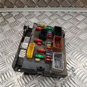 Caja Reles Citroen Grand C4 Picasso (10.2006->) 2.0 HDi - 590959