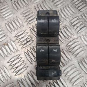 Botonera Puerta Delantera Izquierda Renault Koleos I (2008->) 2.0 dCi 4x4 (HY0A) - 607716