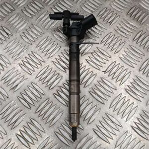 Inyector Volkswagen Passat Berlina (3C2)(2005->) 2.0 TDI - 609315