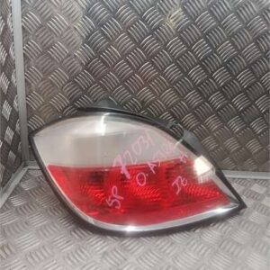 Piloto Trasero Izquierdo Opel Astra H Berlina (11.2006->) 1.7 Edition [1,7 Ltr. - 74 kW 16V CDTI] - 607298
