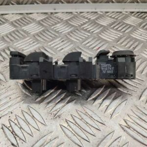 Botonera Puerta Delantera Izquierda Peugeot 407 SW (05.2004->) 2.0 HDi 135 - 612630