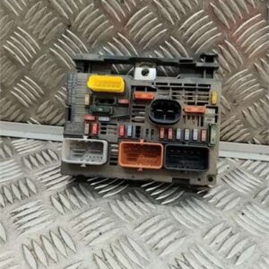 Caja Fusibles/Rele Peugeot 308 (2007->) 2.0 HDi - 615551